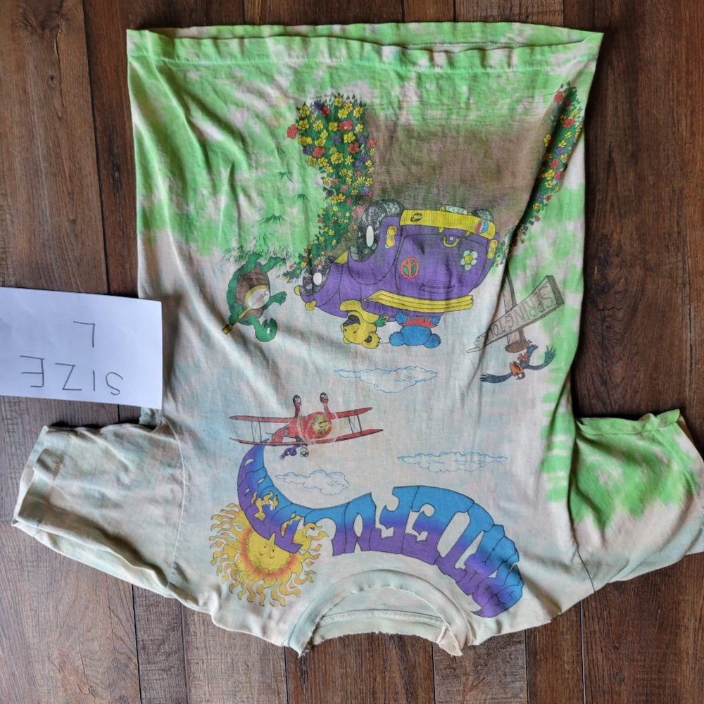 Rare, vintage, authentic 90s (1992) Grateful Dead Spring Tour Shirt